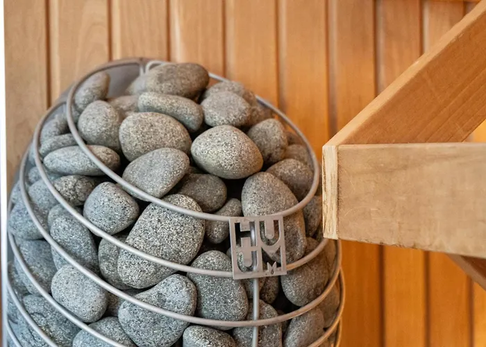 2br 95m2 In Old Town With Free Parking And Sauna! Apartman