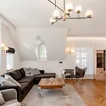 2br 95m2 In Old Town With Free Parking And Sauna! شقة *